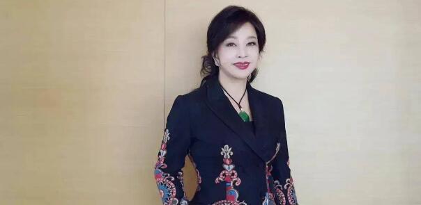 劉曉慶回應(yīng)演少女爭(zhēng)議