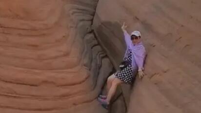 陜西靖邊回應(yīng)大媽踩丹霞地貌拍照